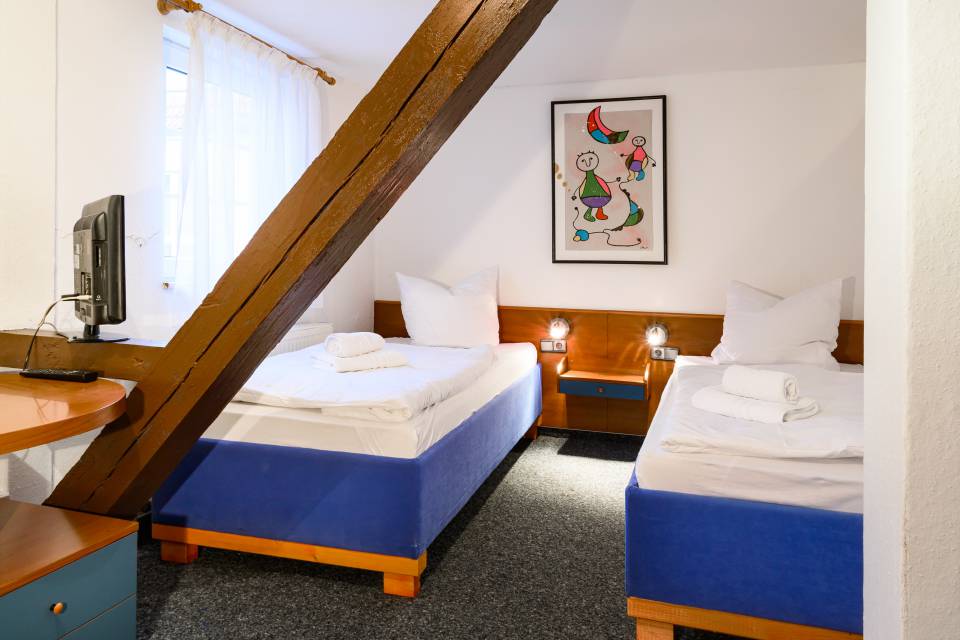 Innenansicht Zweibettzimmer im Vinetahotel Barth